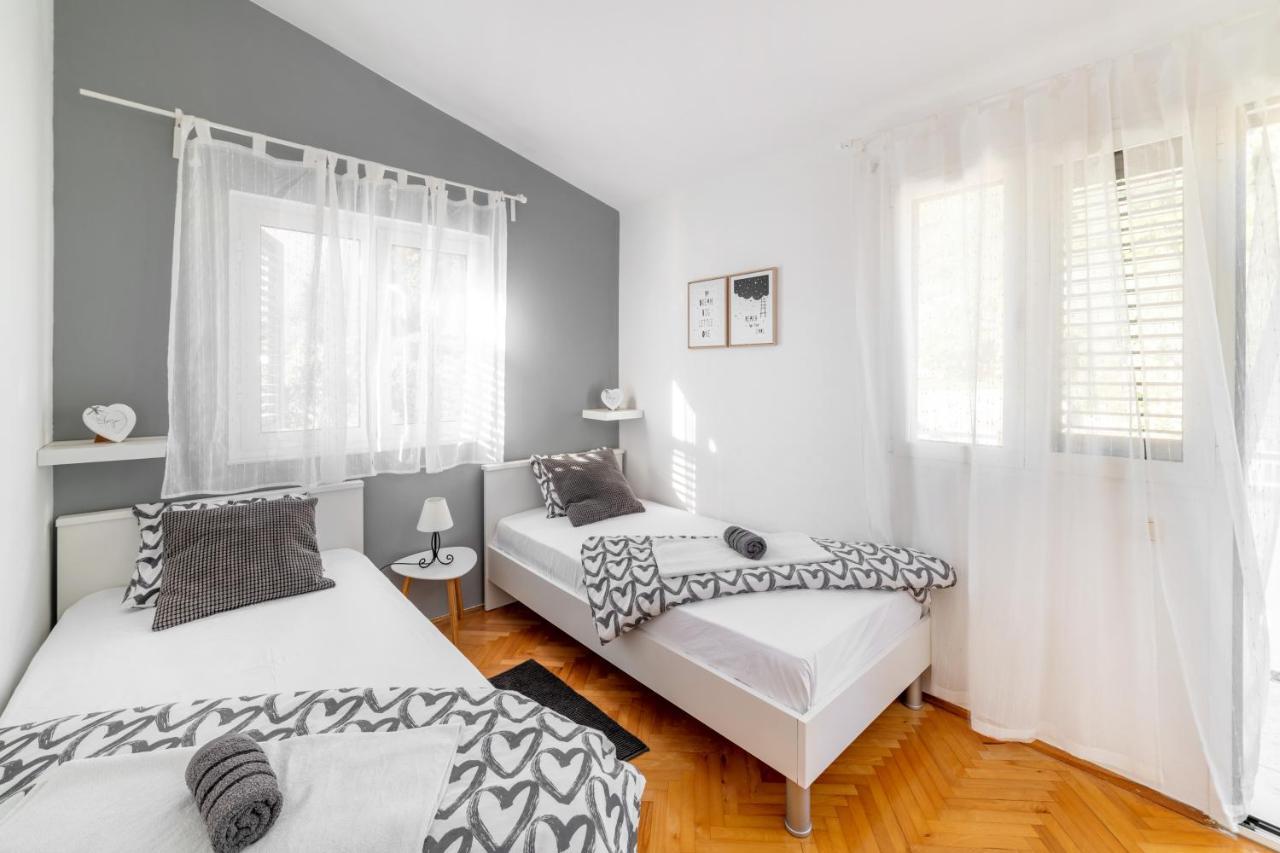 Amare Apartments Bobovisca Εξωτερικό φωτογραφία