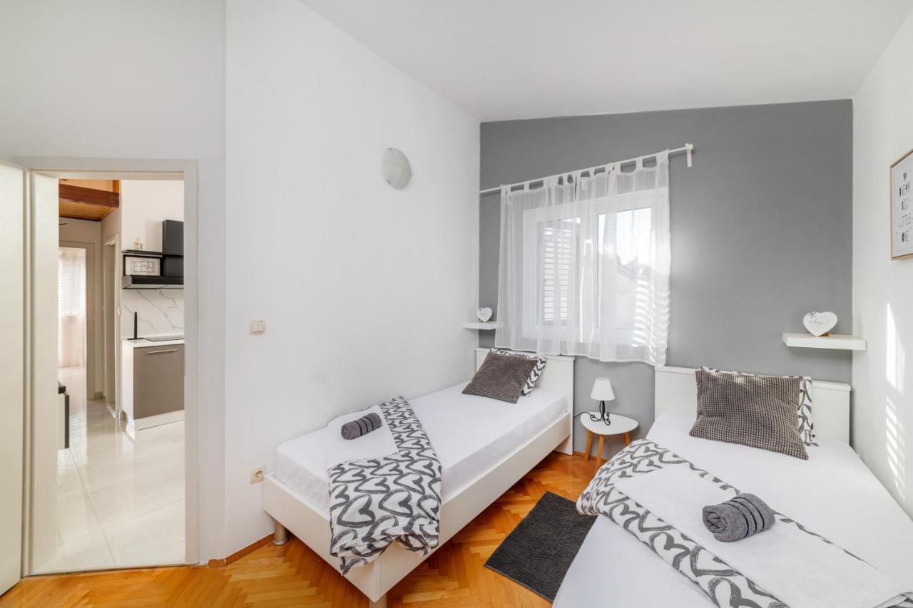 Amare Apartments Bobovisca Εξωτερικό φωτογραφία