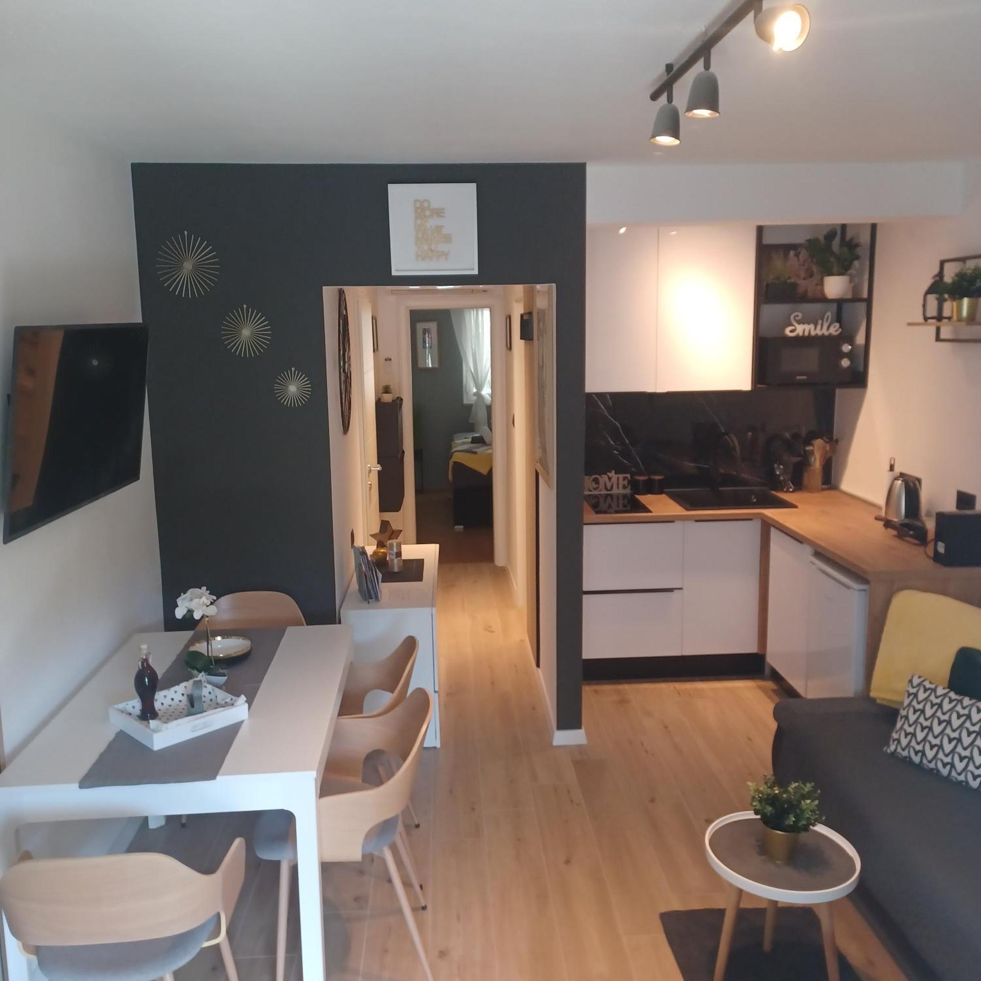 Amare Apartments Bobovisca Εξωτερικό φωτογραφία